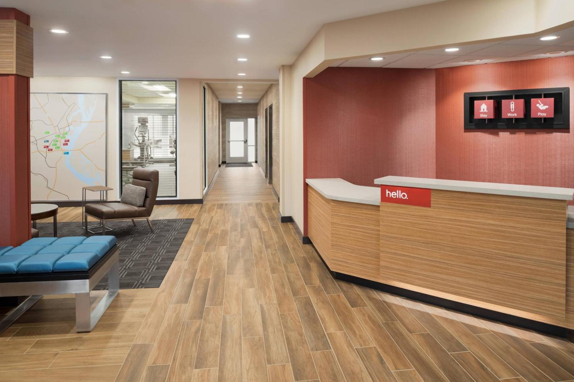 Towneplace Suites By Marriott Dubuque Downtown Екстериор снимка